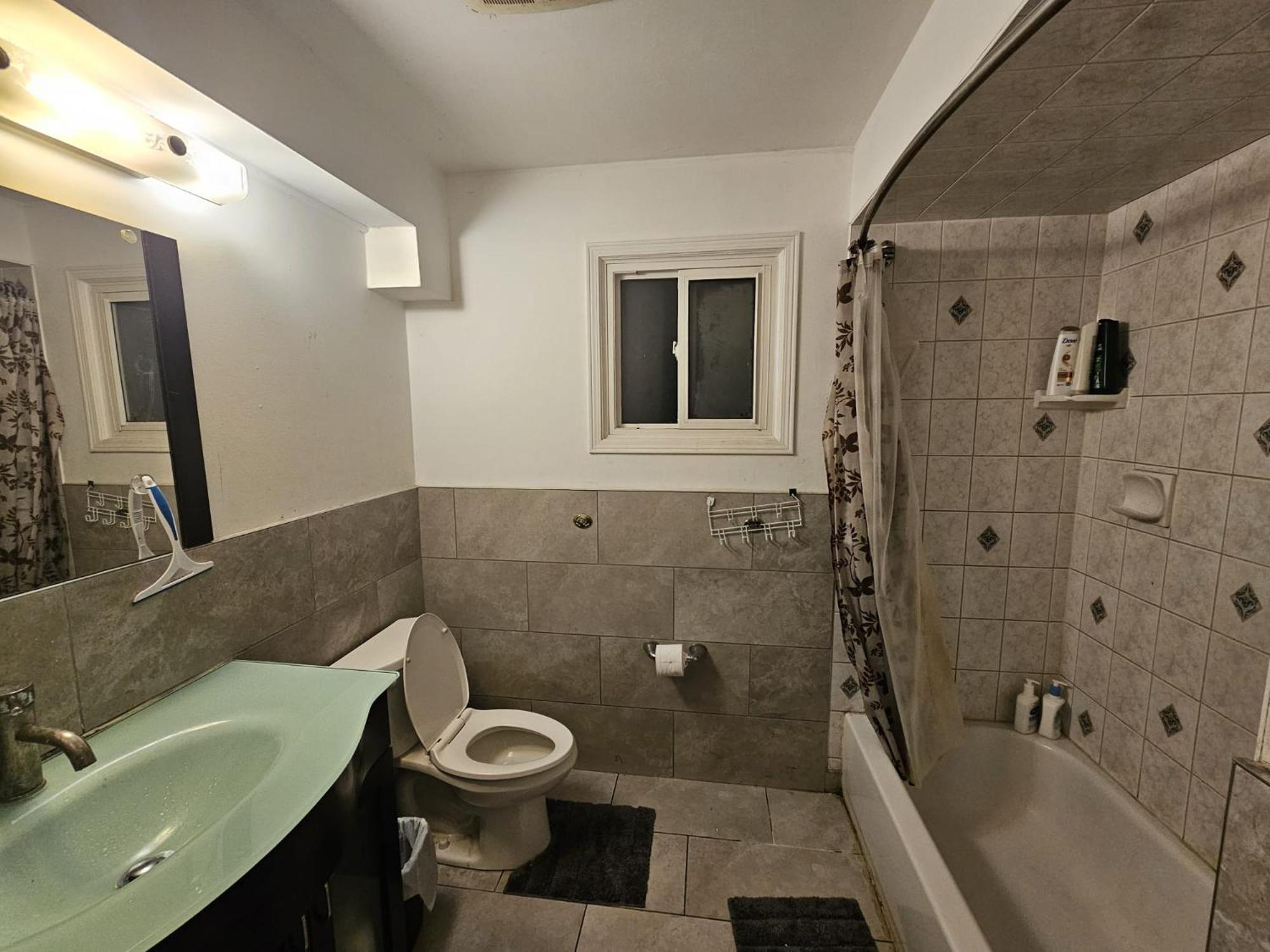 Deluxe Room Near Square One Mall 69 Cad Only Μισισάουγκα Εξωτερικό φωτογραφία